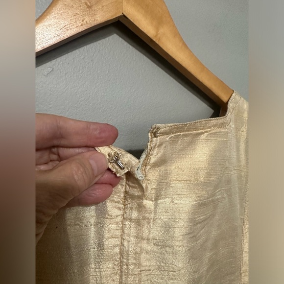 AS*HRO Silk Blend, Seashell & Gold Thread Embroidered Dress & Matching Jacket, L - Picture 14 of 15